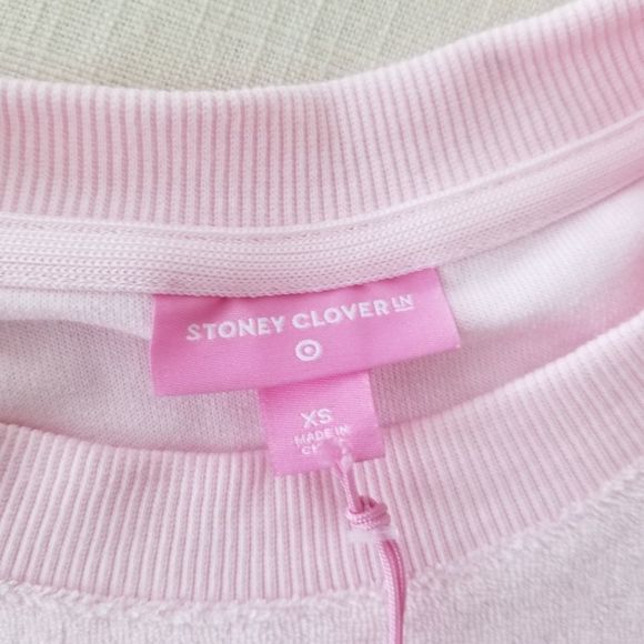 Stoney Clover X Target pink cropped sweatahirt - Picture 2 of 3